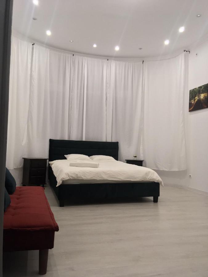Apartamento Outstanding 3Br Ultracentral Cityview Balcony Aaa Bucarest Exterior foto