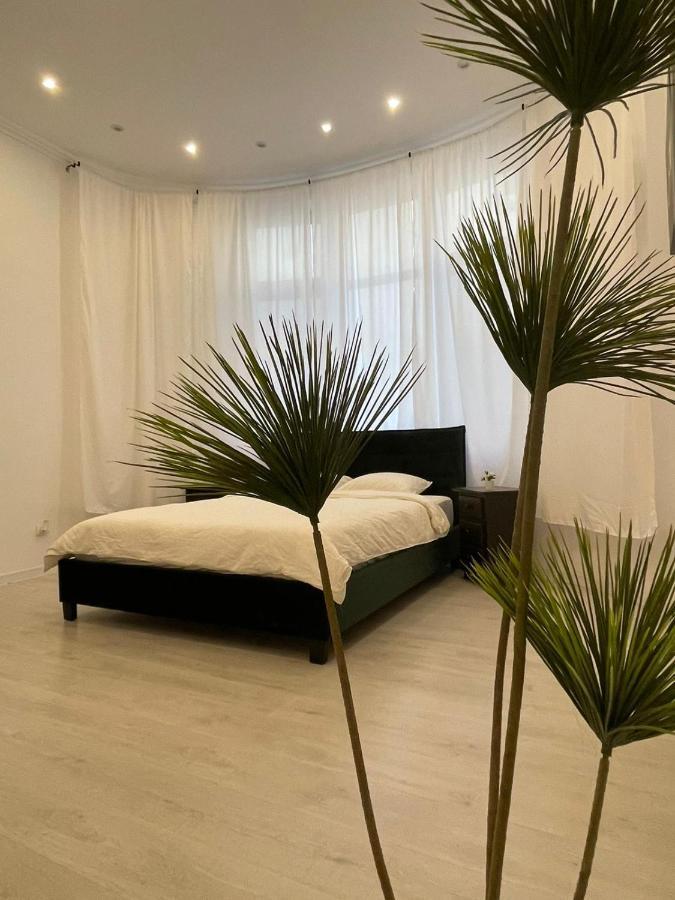 Apartamento Outstanding 3Br Ultracentral Cityview Balcony Aaa Bucarest Exterior foto